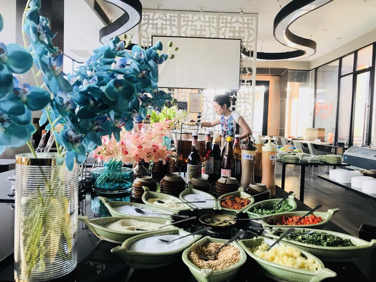 Astra Suites Central 치앙마이 외부 사진