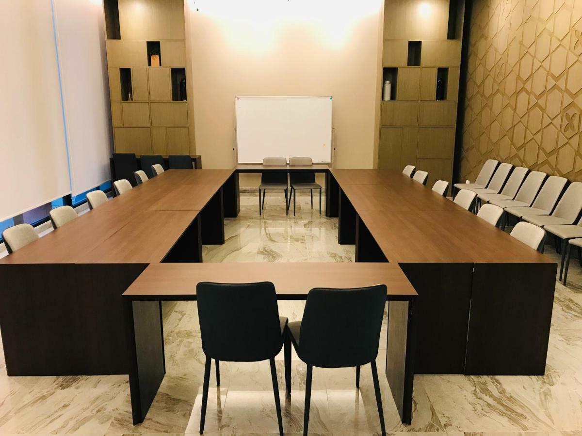 Astra Suites Central 치앙마이 외부 사진